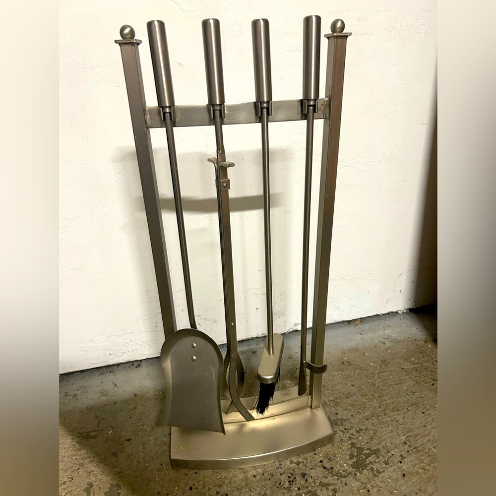 Fireplace accessories